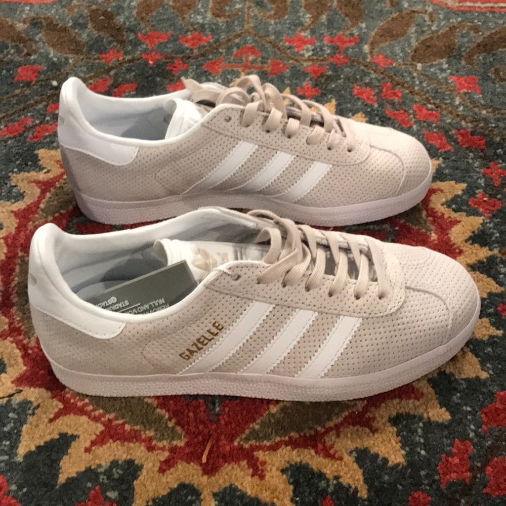 NWT Adidas Gazelle Originals off-white